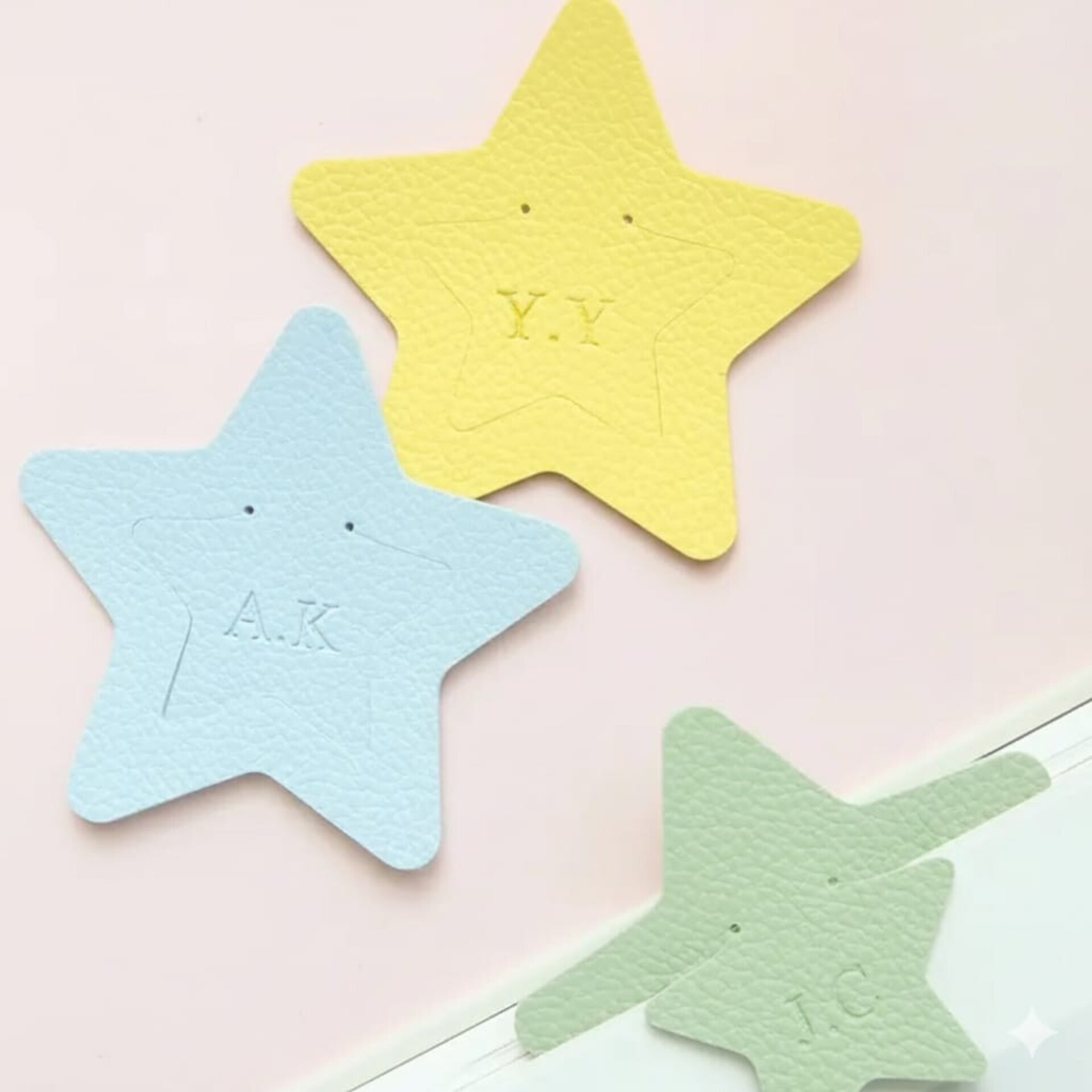 Marcapáginas en Forma de Estrella con Iniciales - 3