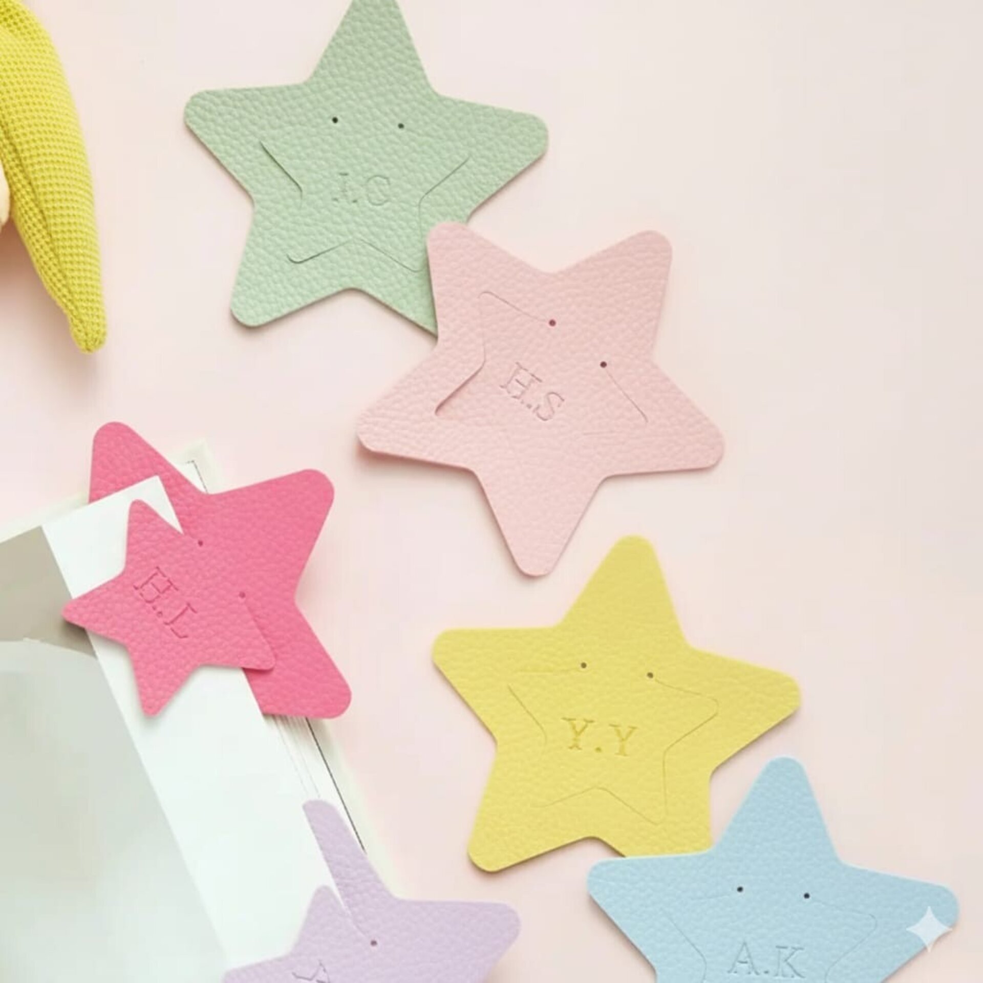 Marcapáginas en Forma de Estrella con Iniciales - 1