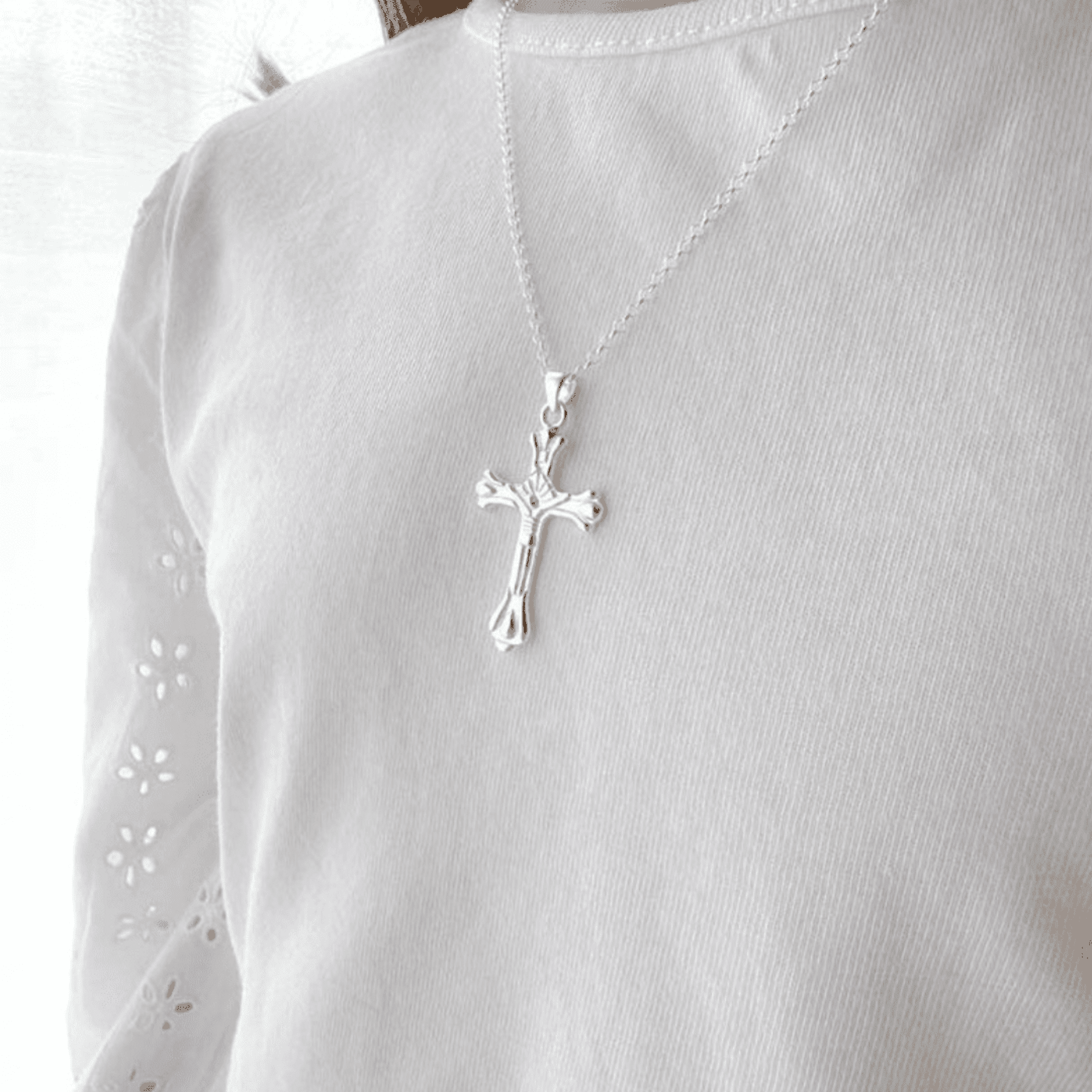 Collar Cruz Barroca con Cristo en Plata de Ley 925 - 2